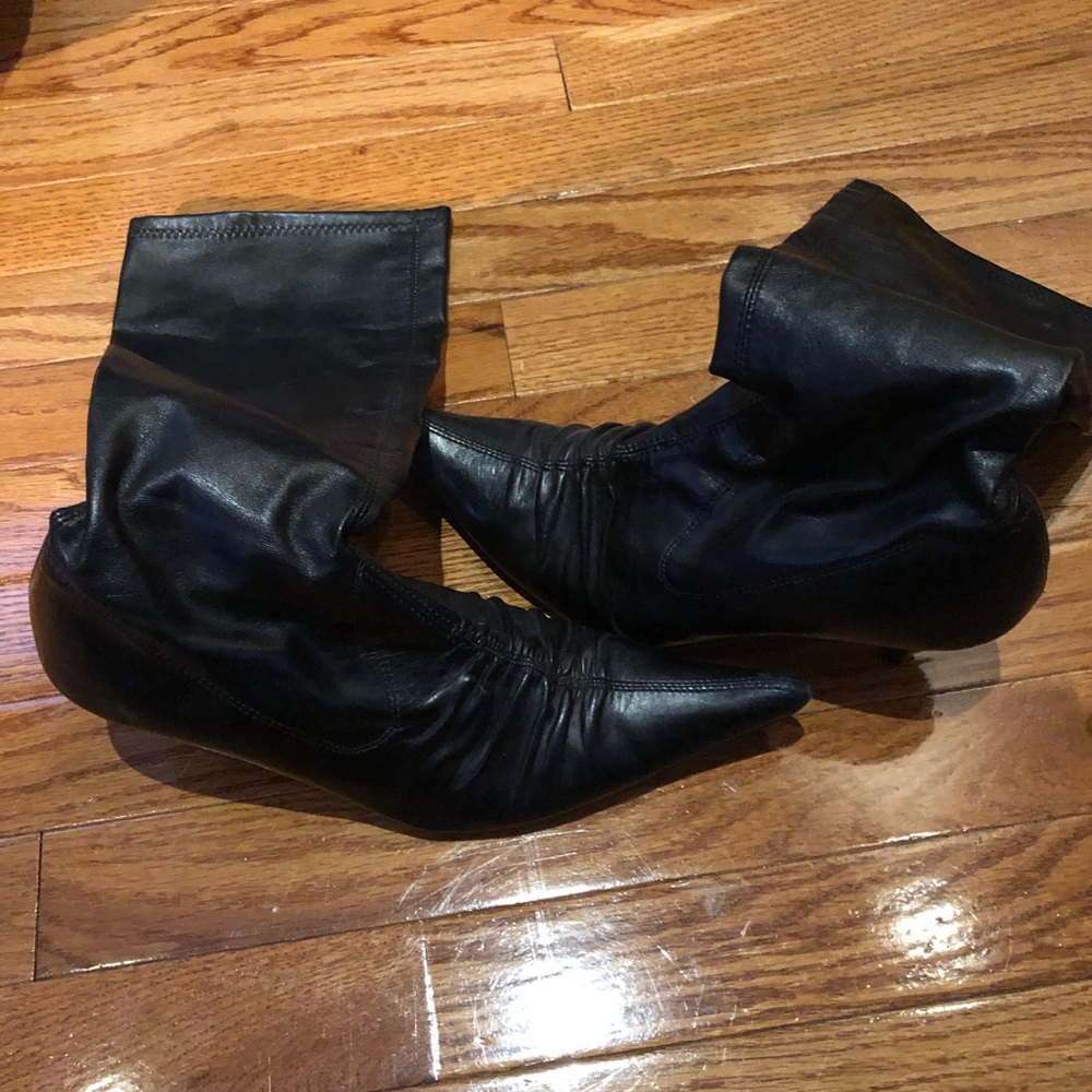 Black leather Boots